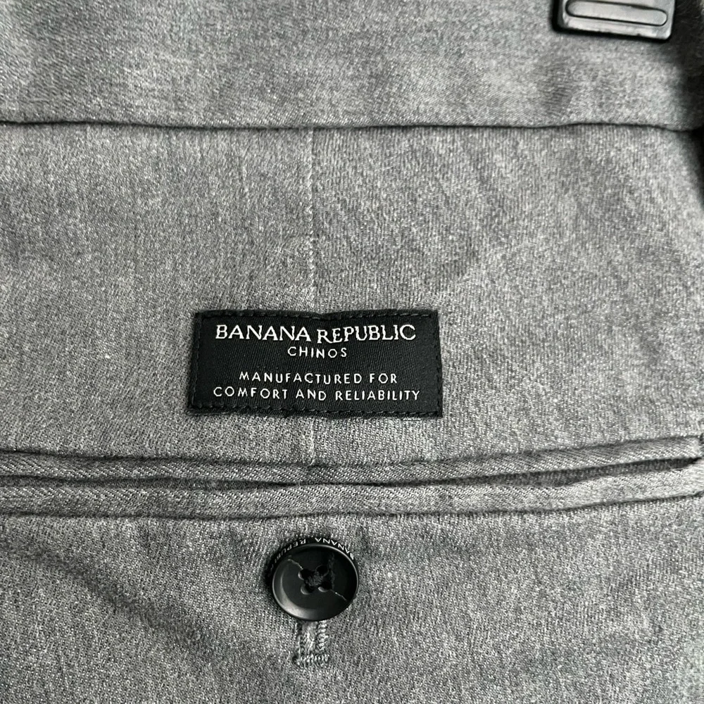 Banana Republic chinos Aiden slim fit  size 36 x 30